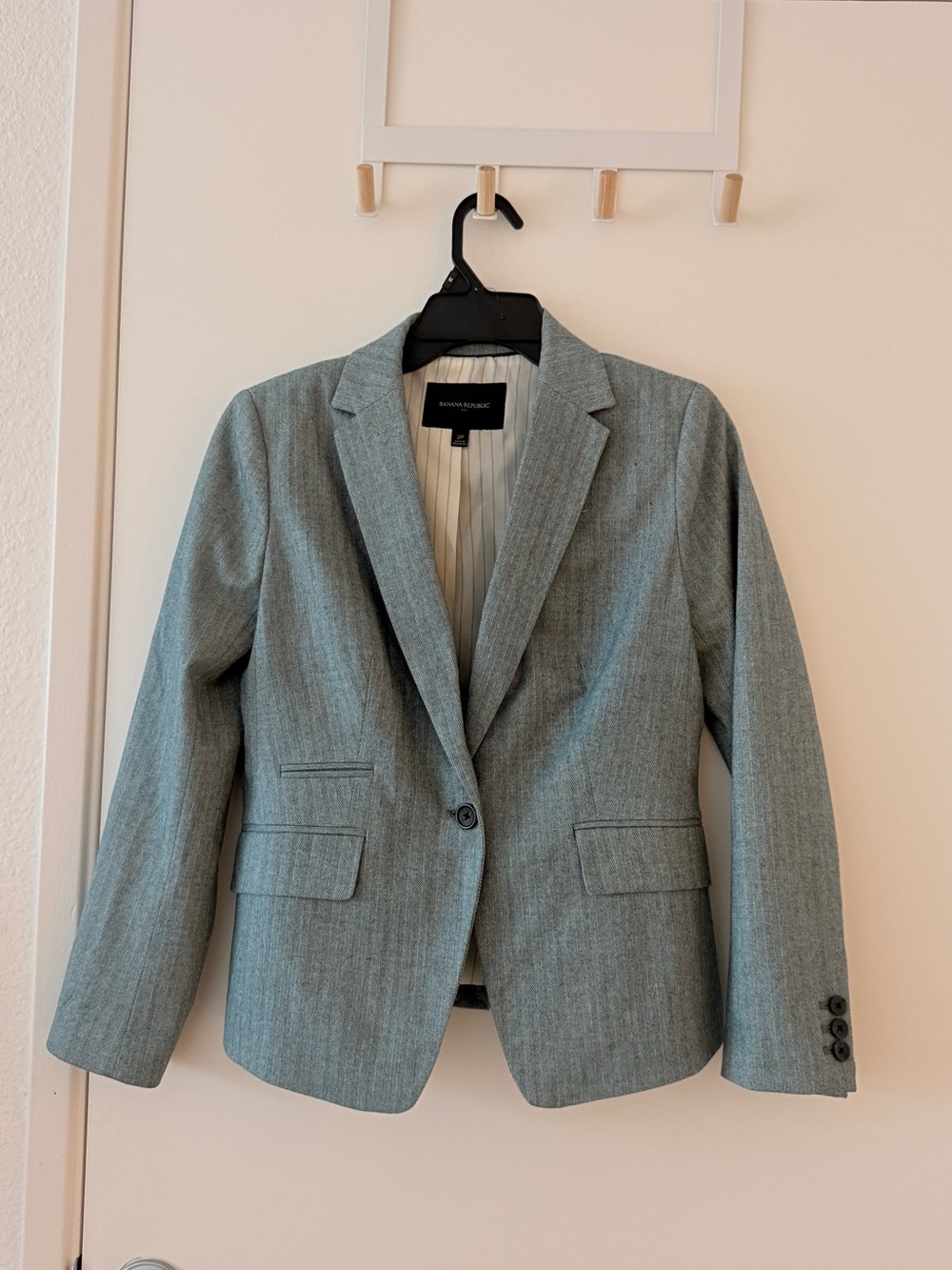 Banana Republic Women's Light Gray Single-Button Blazer